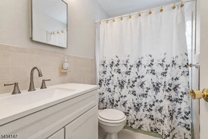Photo of 33 Brooksyde Ave