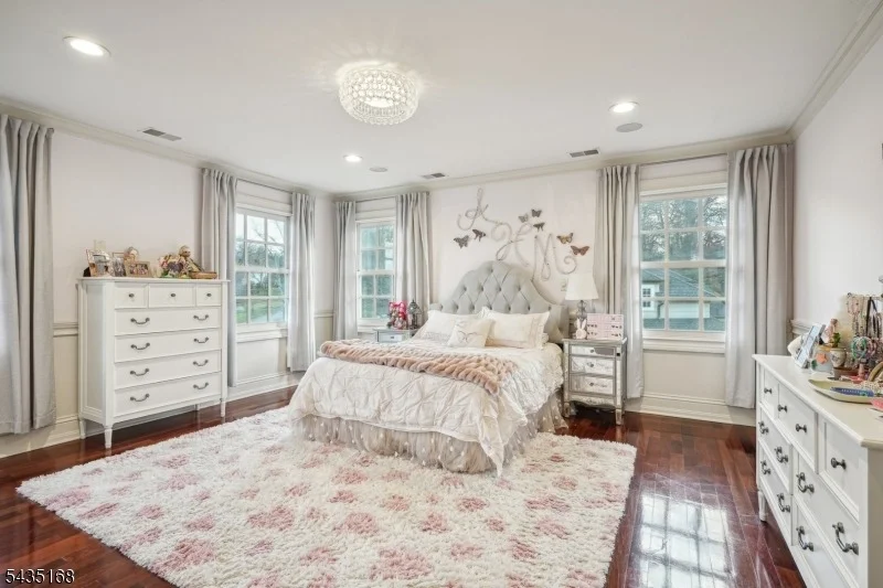 Photo of 63 Addison Dr