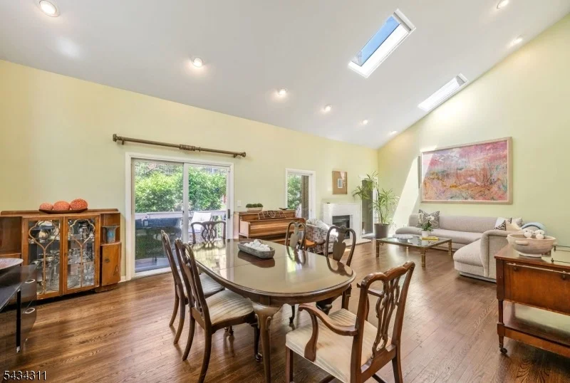 Photo of 27 Moran Rd