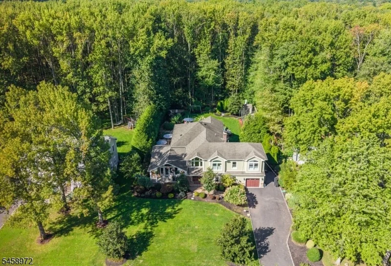 Photo of 59 Cornell Ave