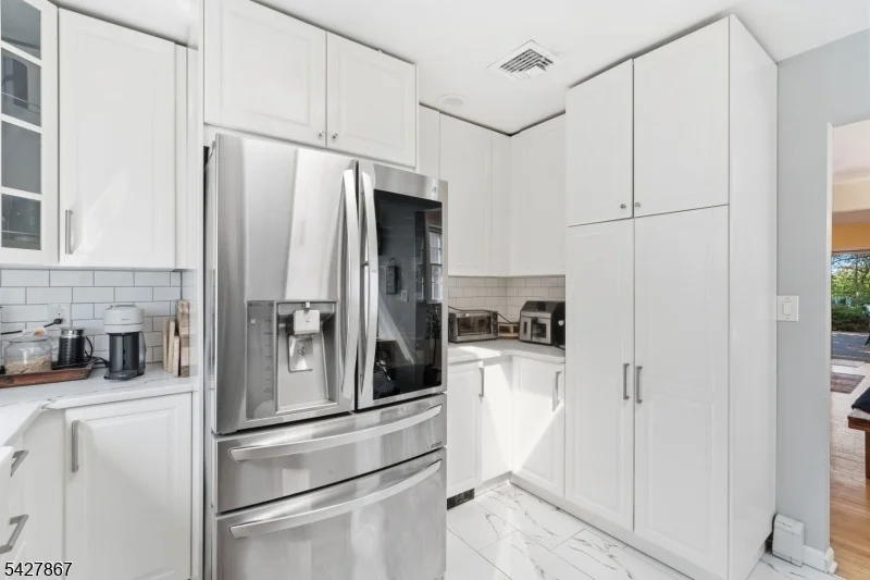 Photo of 1675 Broad St