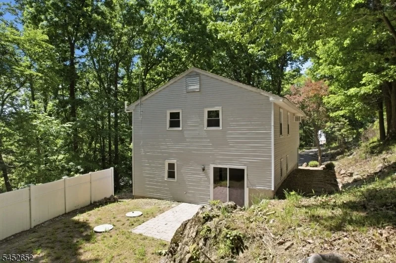 Photo of 3 Conklin Ave