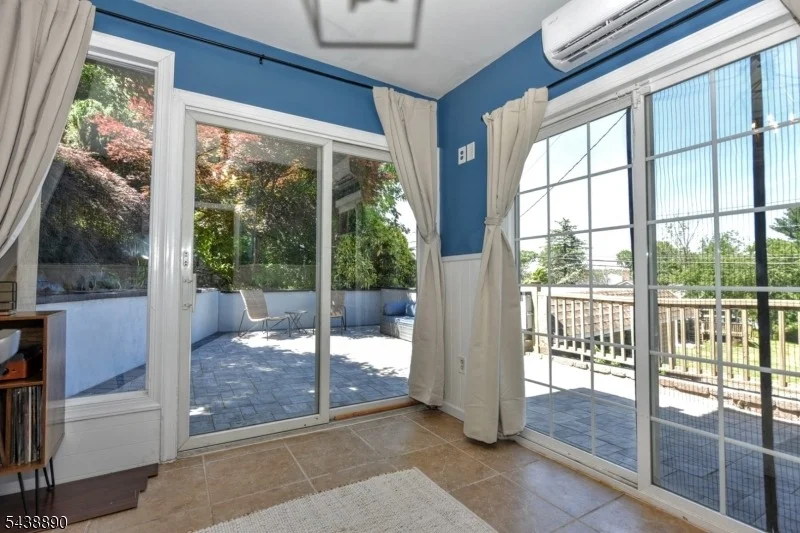 Photo of 27 Joan St