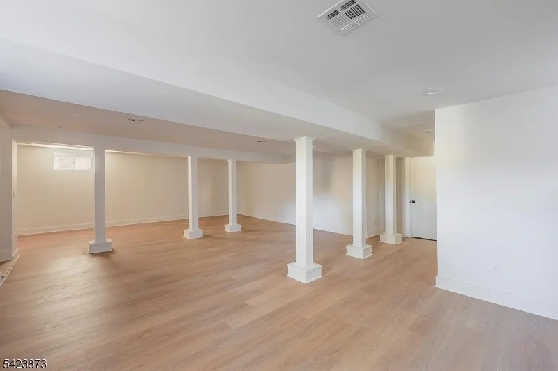 Photo of 287 Orange Rd