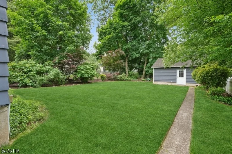 Photo of 108 Oakview Ave