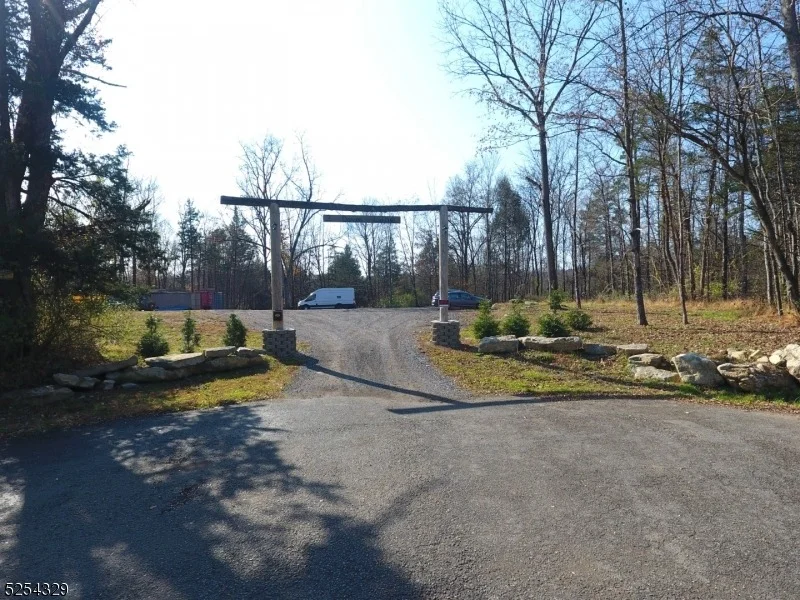 Photo of 2 Davon Ln