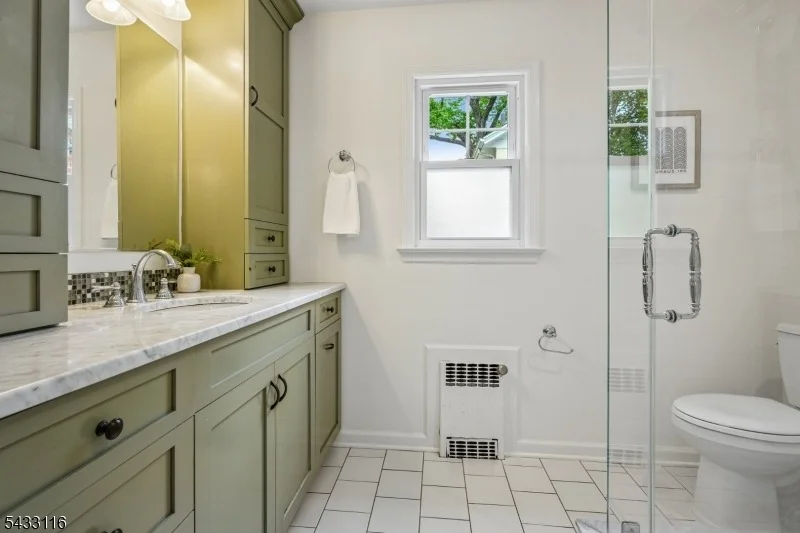 Photo of 108 Oakview Ave