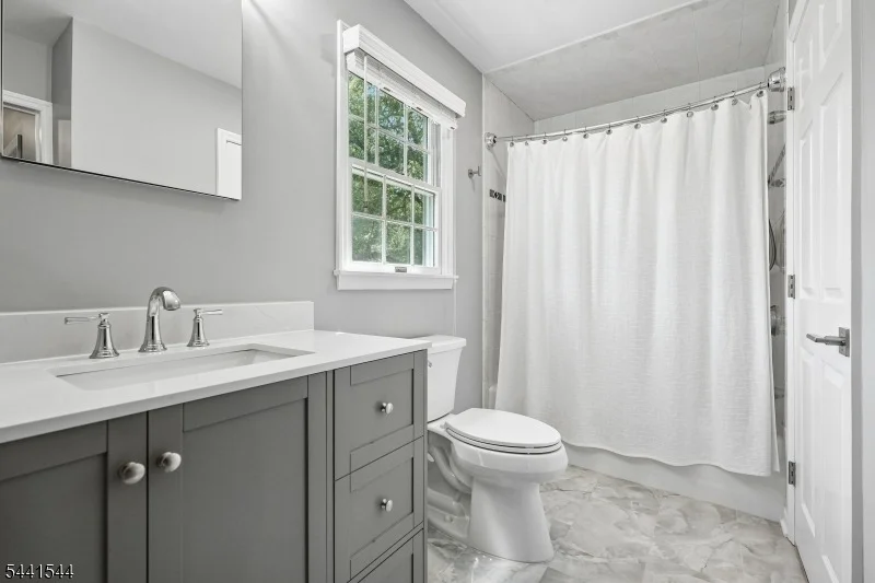 Photo of 26 Longview Ave