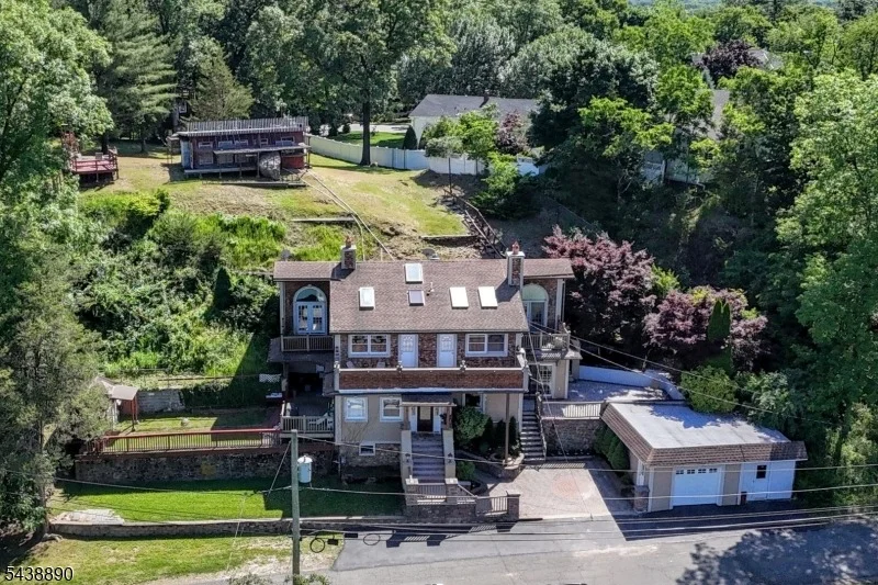 Photo of 27 Joan St
