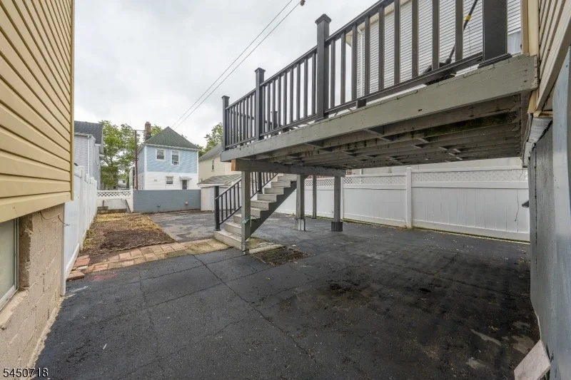 Photo of 352 Forest St