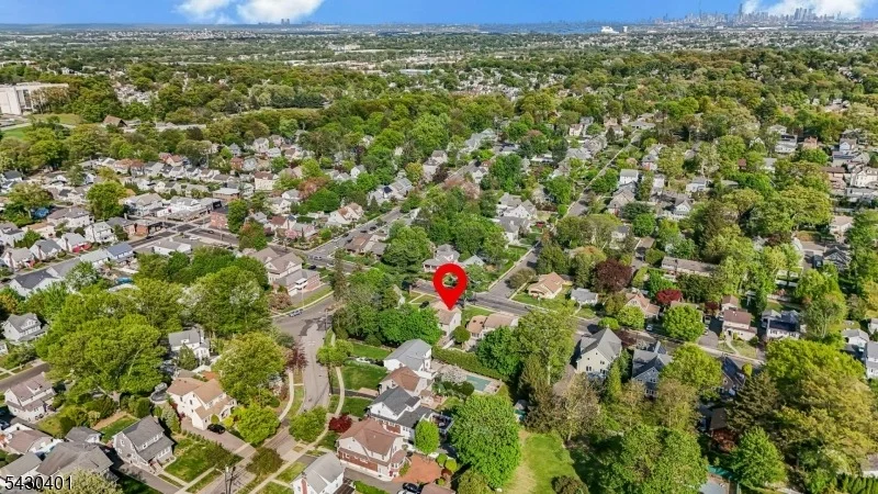 Photo of 621 Bloomfield Ave