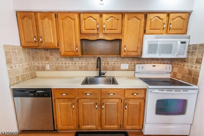 Photo of 17 Cole Rd
