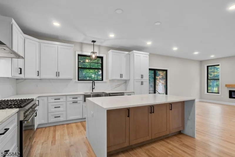 Photo of 41 Lefke Ln