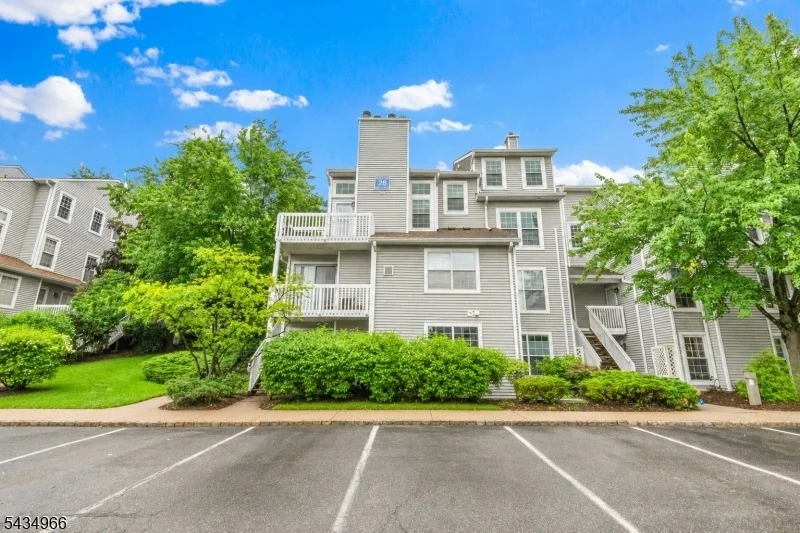 Photo of 45 Fox Run Dr