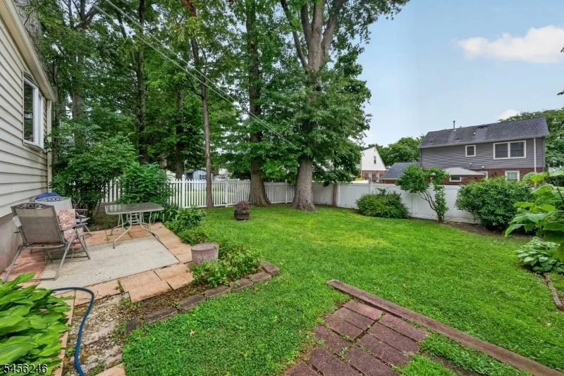 Photo of 12 Omaha Dr