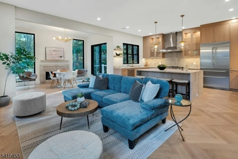 Photo of 83 W End Ave