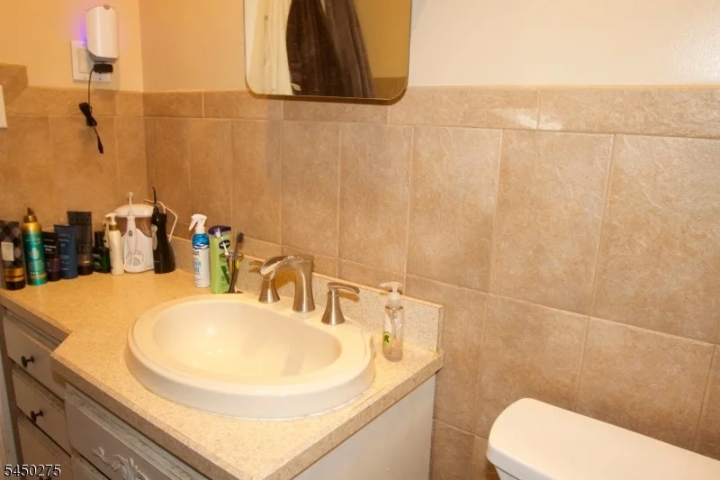 Photo of 319 Spruce Dr
