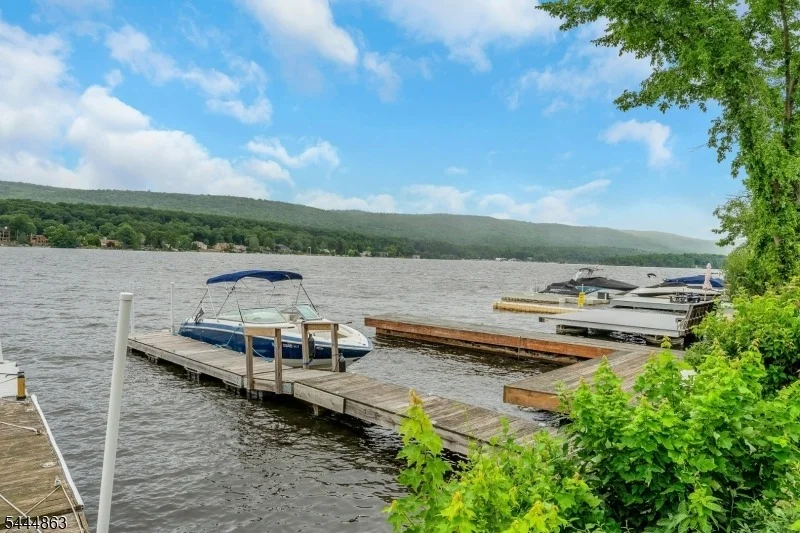 Photo of 16 Shephard Rd
