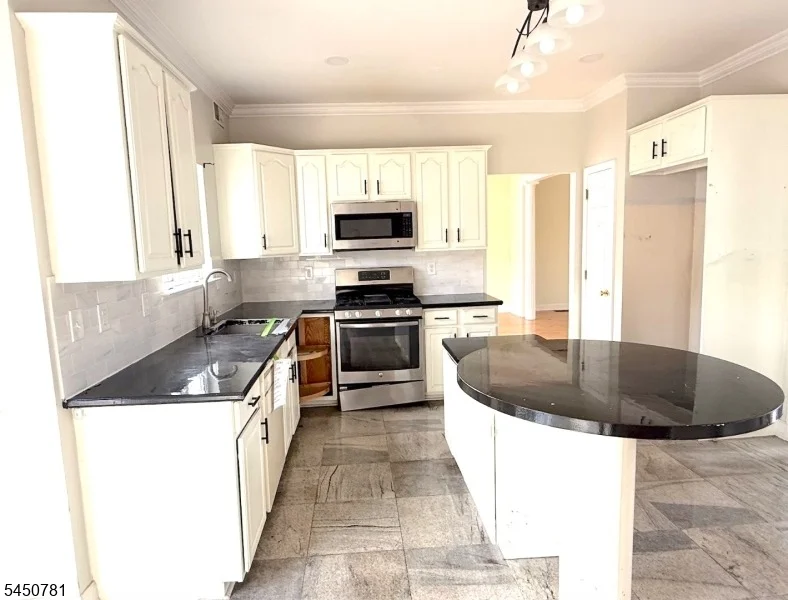Photo of 11 Decicco Dr
