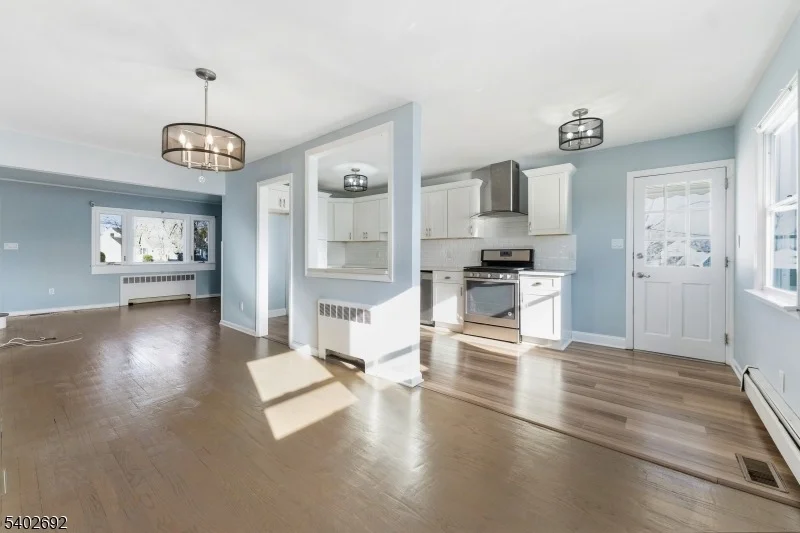 Photo of 601 Fairway Rd