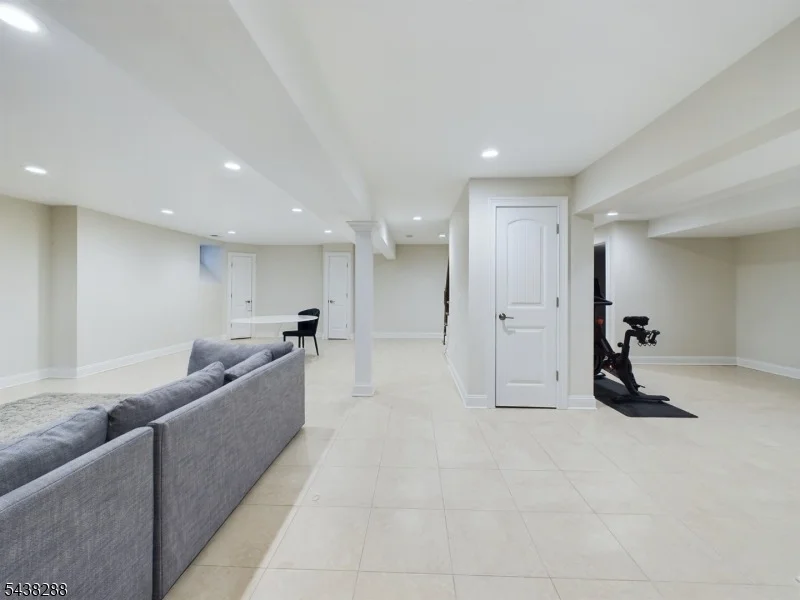 Photo of 301 Garrett Rd