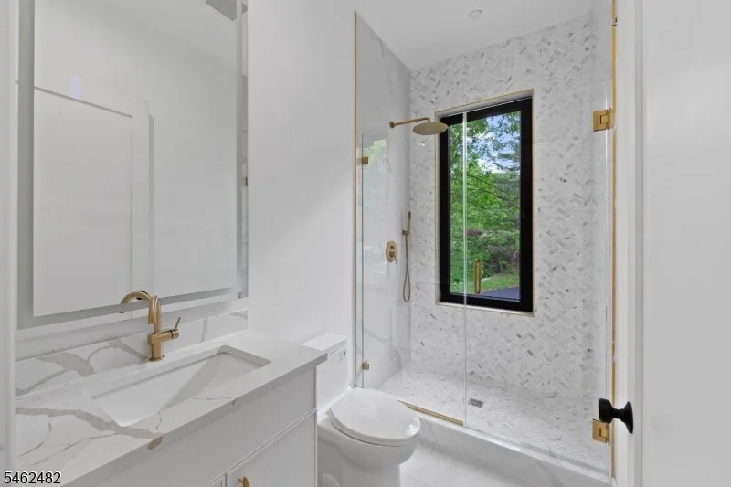 Photo of 809 West Shore Drive