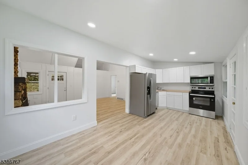 Photo of 330 Springbrook Trl