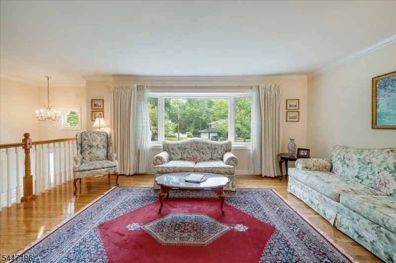 Photo of 57 Robbins Ave