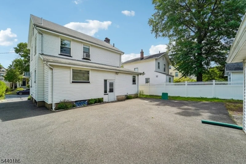 Photo of 34 Cypress St