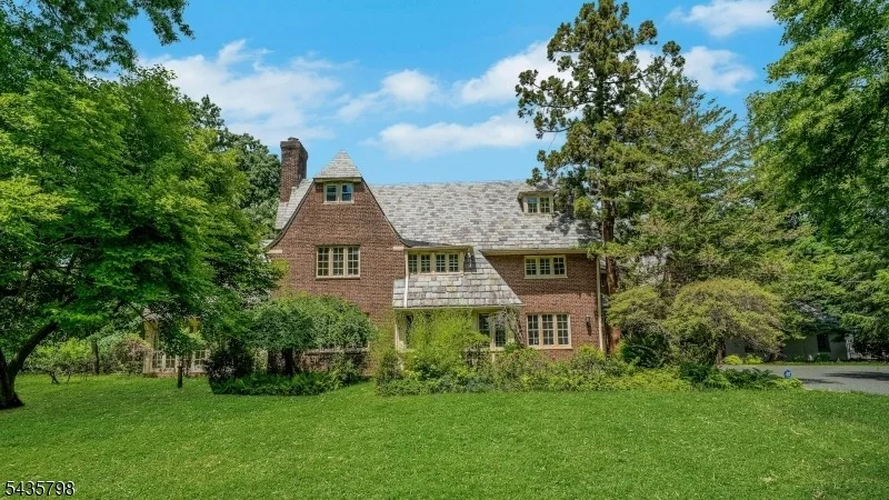 Photo of 475 Berkeley Ave