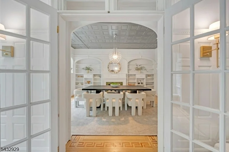 Photo of 42 Llewellyn Rd