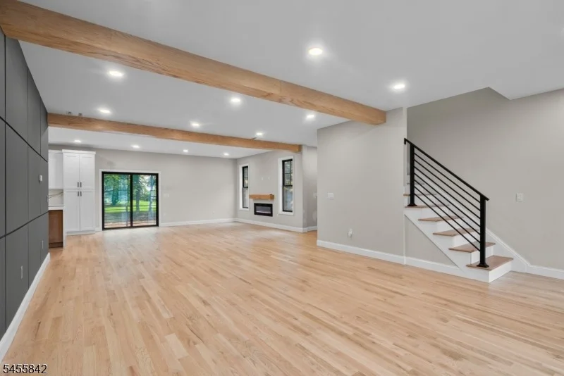 Photo of 41 Lefke Ln