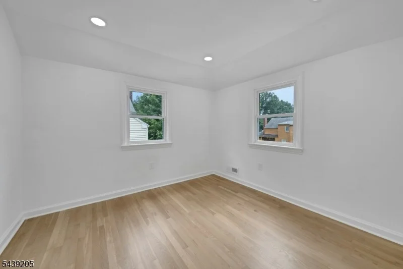 Photo of 12 Lerome Pl