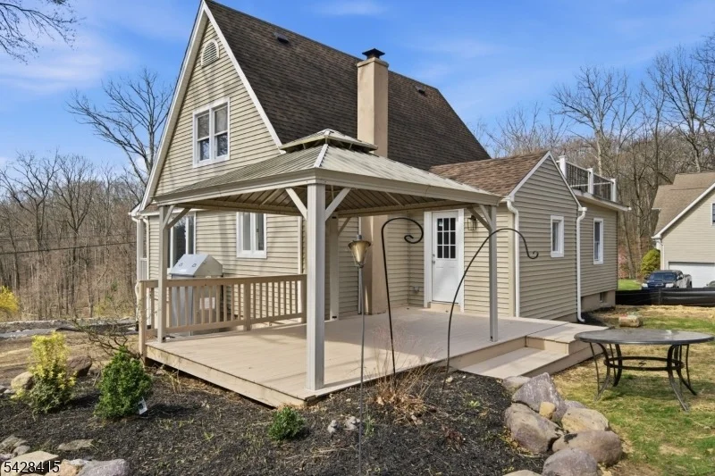Photo of 4 Hillside Rd
