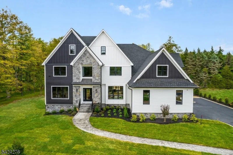 Photo of 3 Brookside Dr