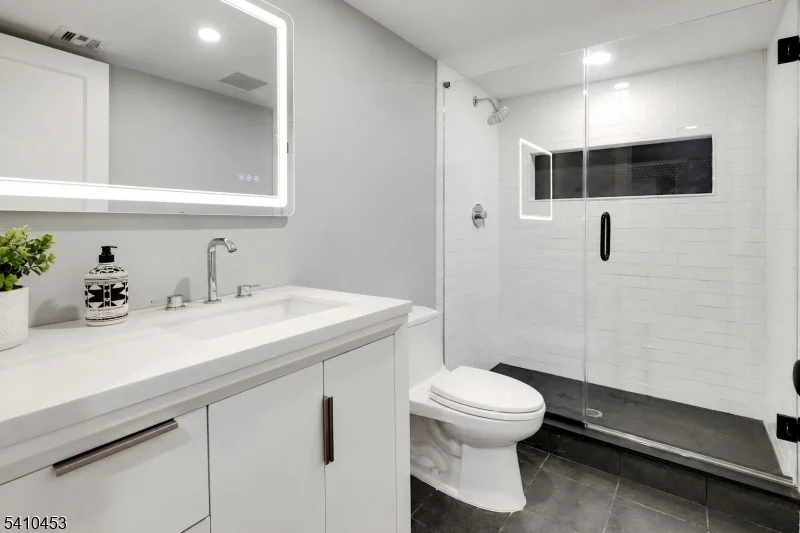 Photo of 83 W End Ave
