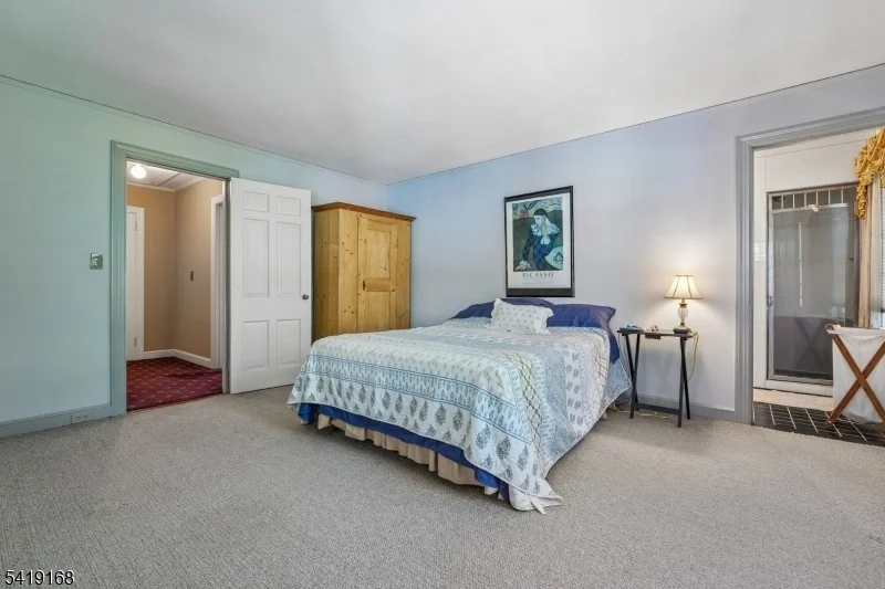 Photo of 343 Forest Rd