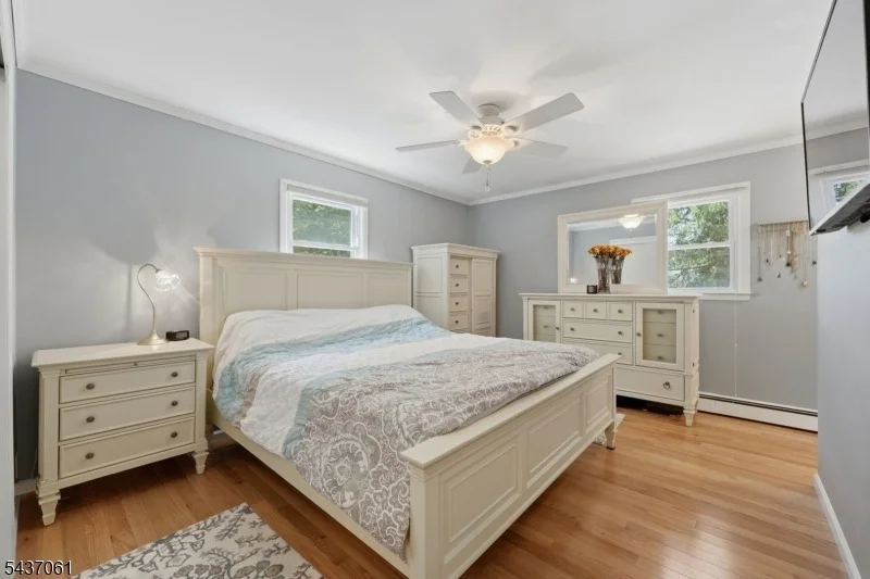 Photo of 16 Windsor Dr
