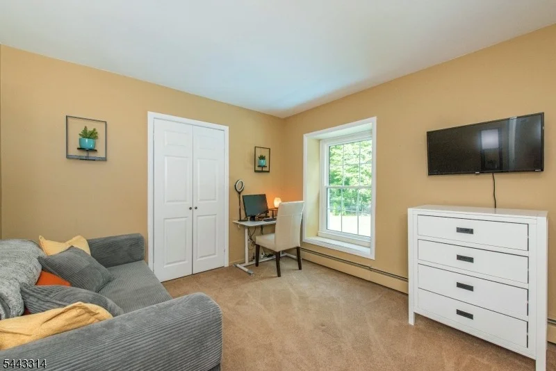 Photo of 37 Camelot Dr