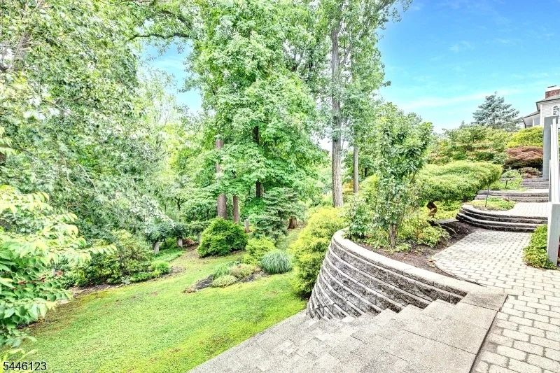 Photo of 30 Ellsworth Dr