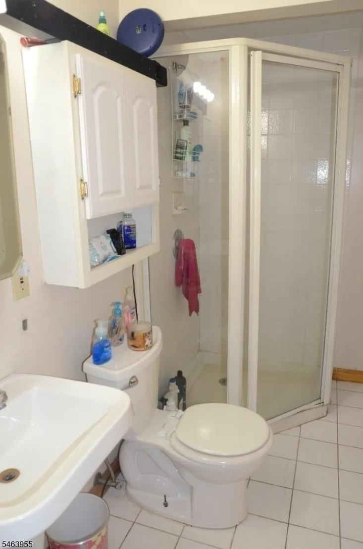 Photo of 10 Allaire Rd