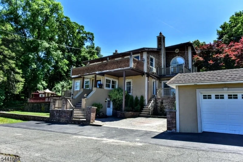 Photo of 27 Joan St
