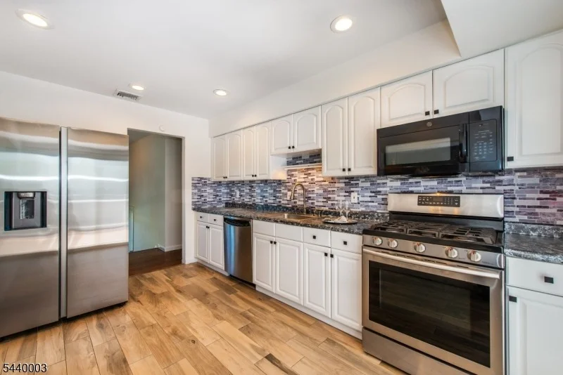Photo of 8 Kennedy Dr