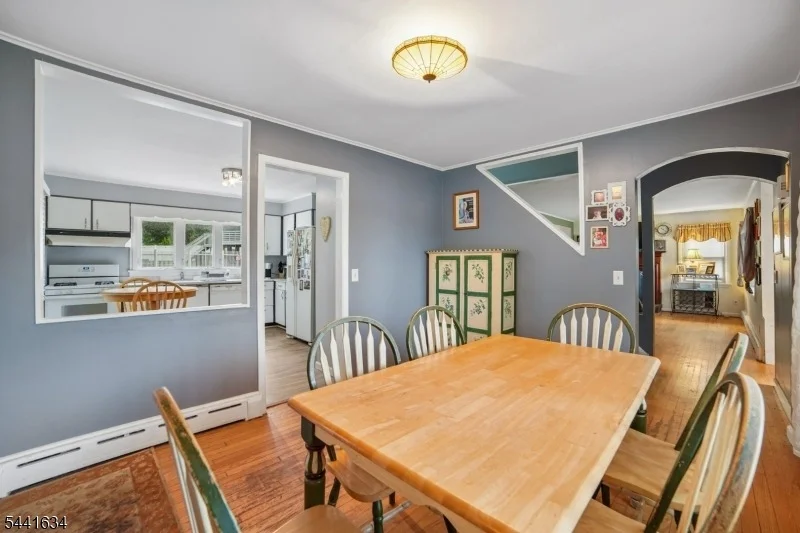 Photo of 72 Lake Dr East