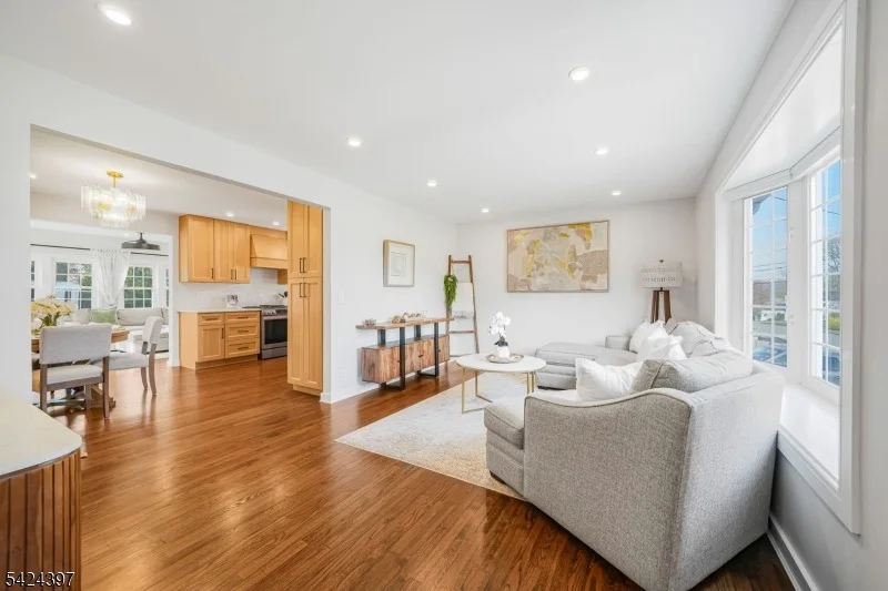Photo of 21 Joseph Pl