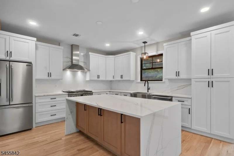 Photo of 41 Lefke Ln