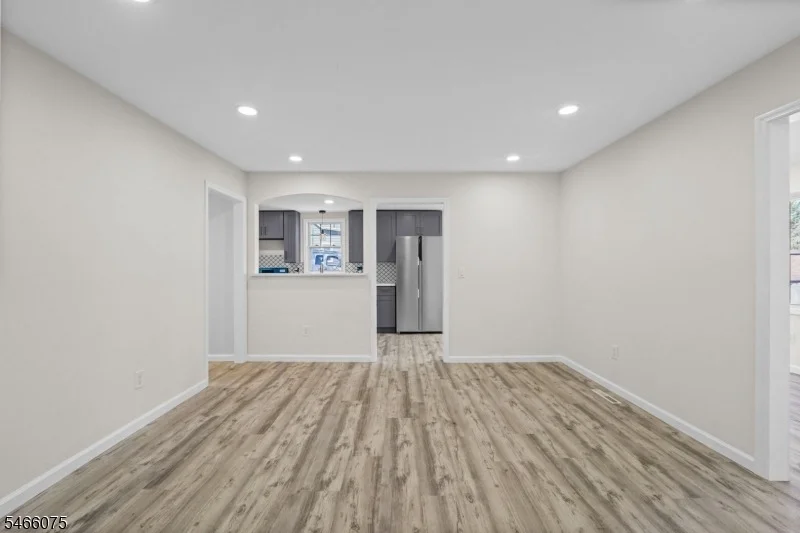 Photo of 728 Glen Rd