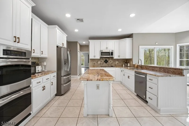 Photo of 9 Natale Dr