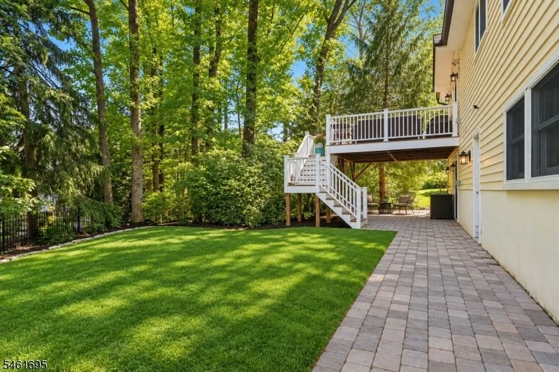 Photo of 302 Woods End Rd