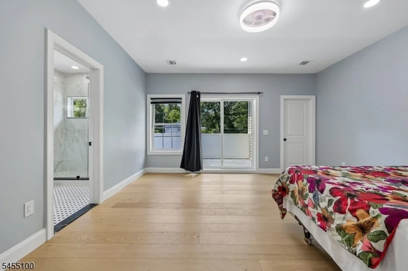 Photo of 34 Gates Ave